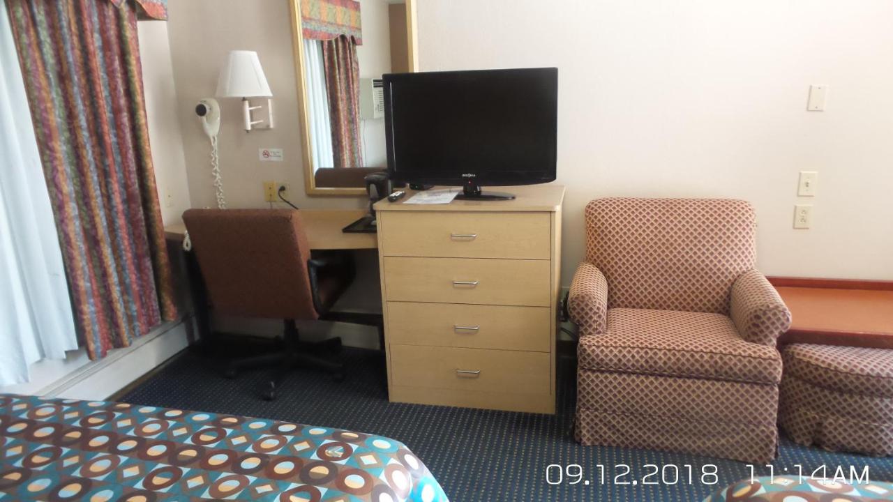 | Rivers EDGE MOTEL