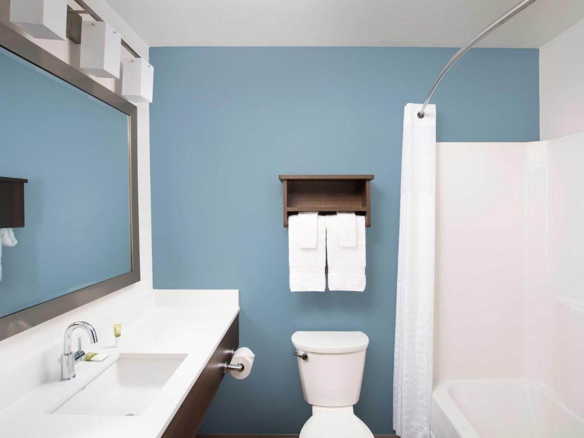 Standard Queen Room - Non-Smoking at WoodSpring Suites Fargo North Near NDSU