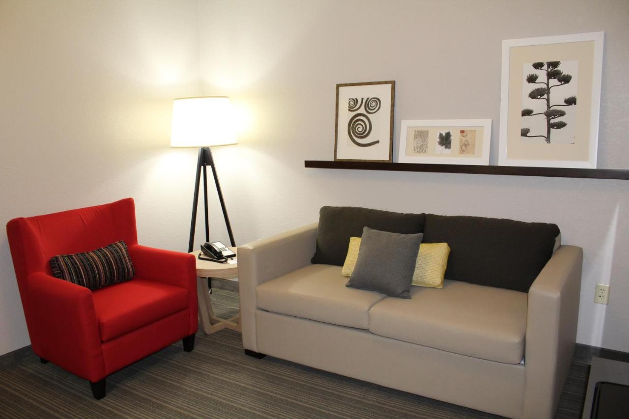 One-Bedroom King Suite with Sofa Bed - Non-Smoking at Country Inn & Suites by Radisson, San Diego North, CA