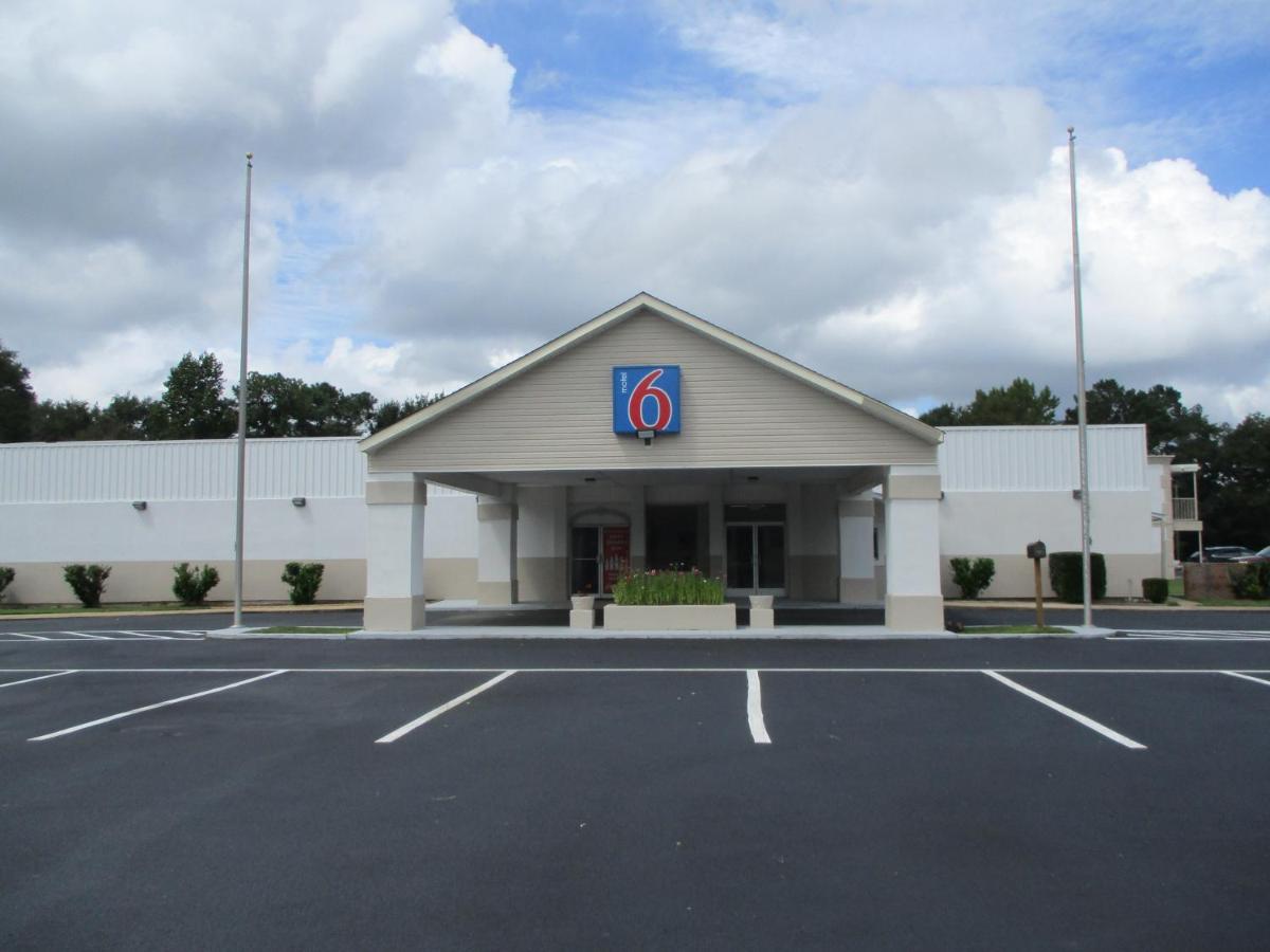 | Motel 6-Bay Minette, AL