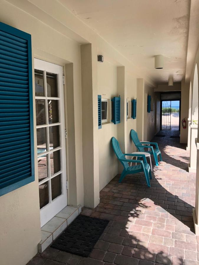  | Courtyard Villa Hotel