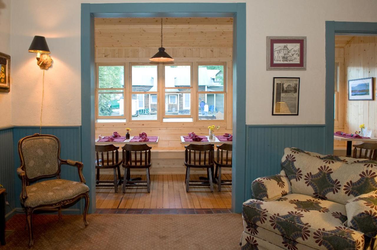 | Elk Mountain Lodge