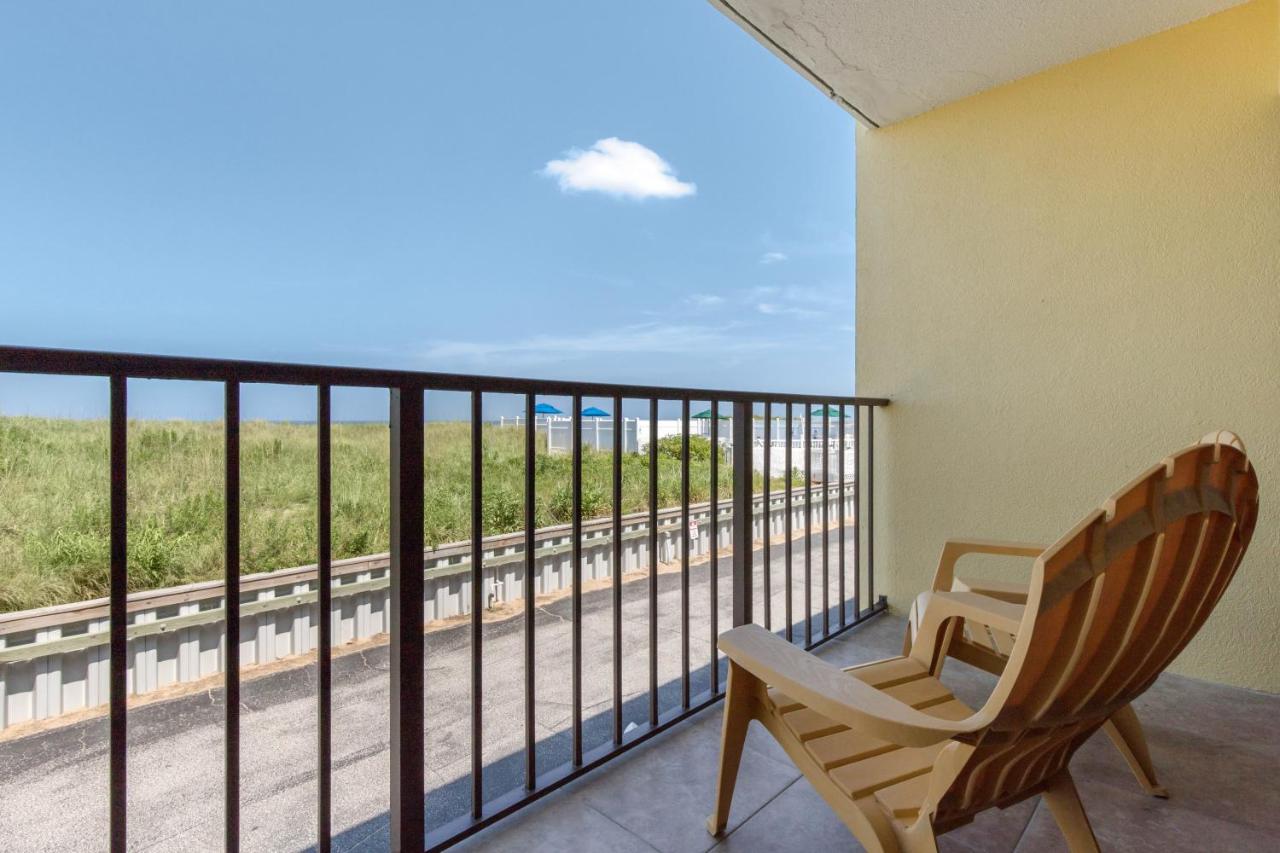 King Room with Sofa Bed and Dune View - Non-Smoking at Quality Inn Carolina Oceanfront