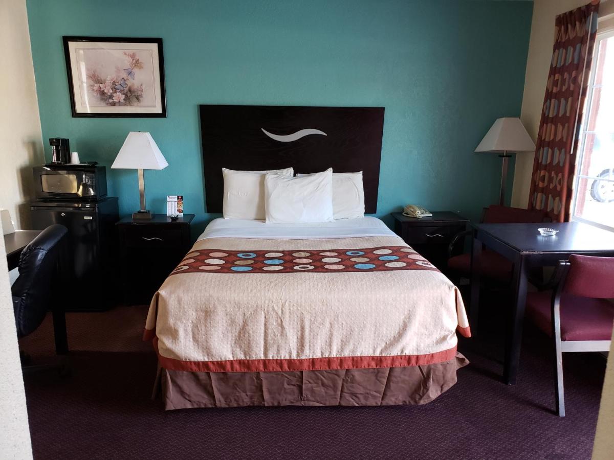 | American Inn