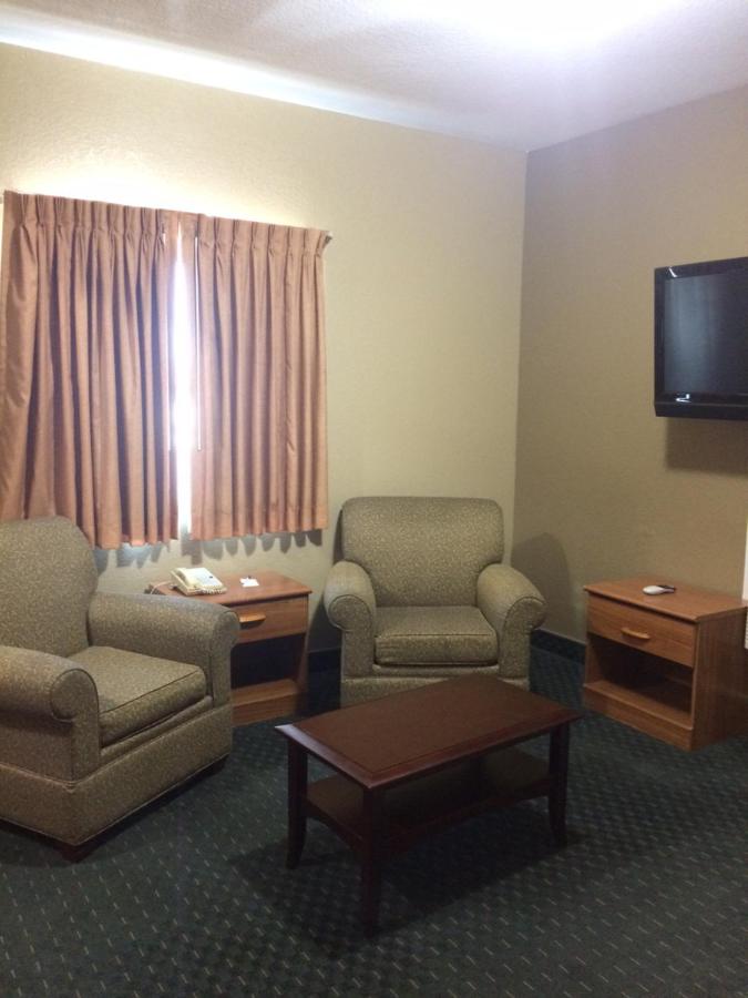  | Holland Inn and Suites