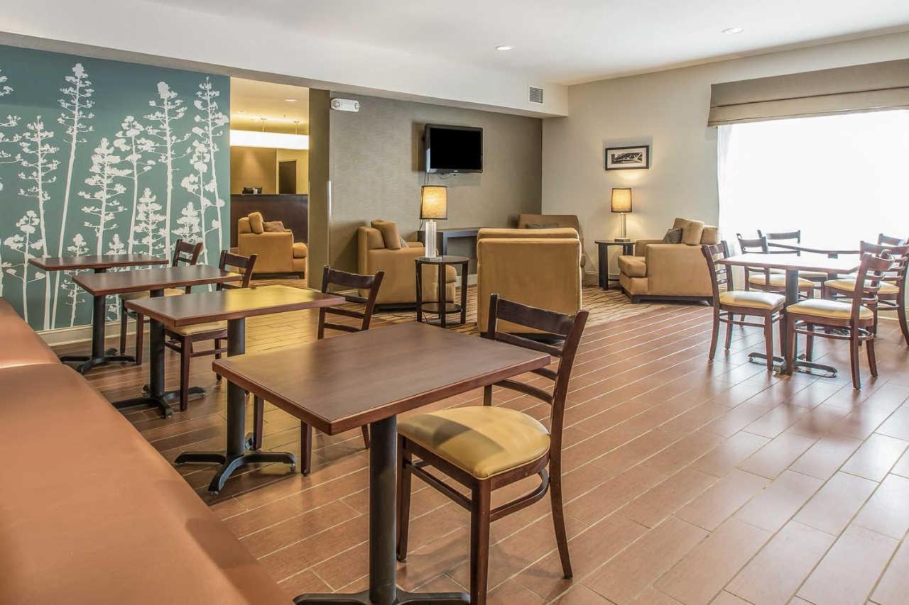| Sleep Inn & Suites Clintwood