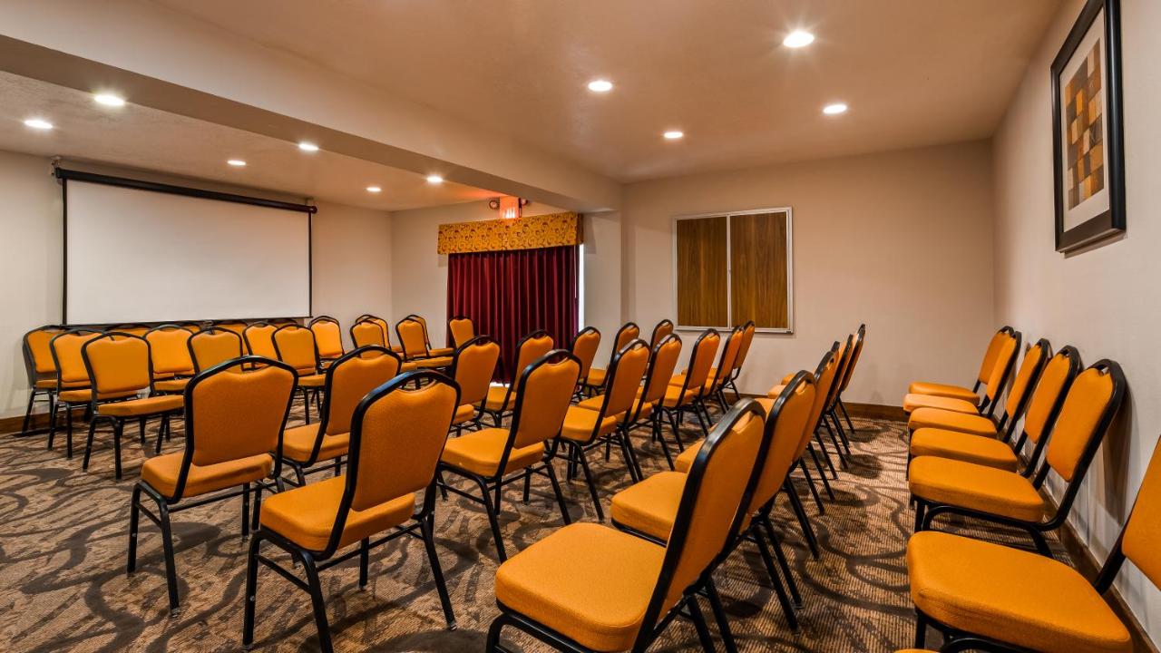 | Best Western Green Valley Inn