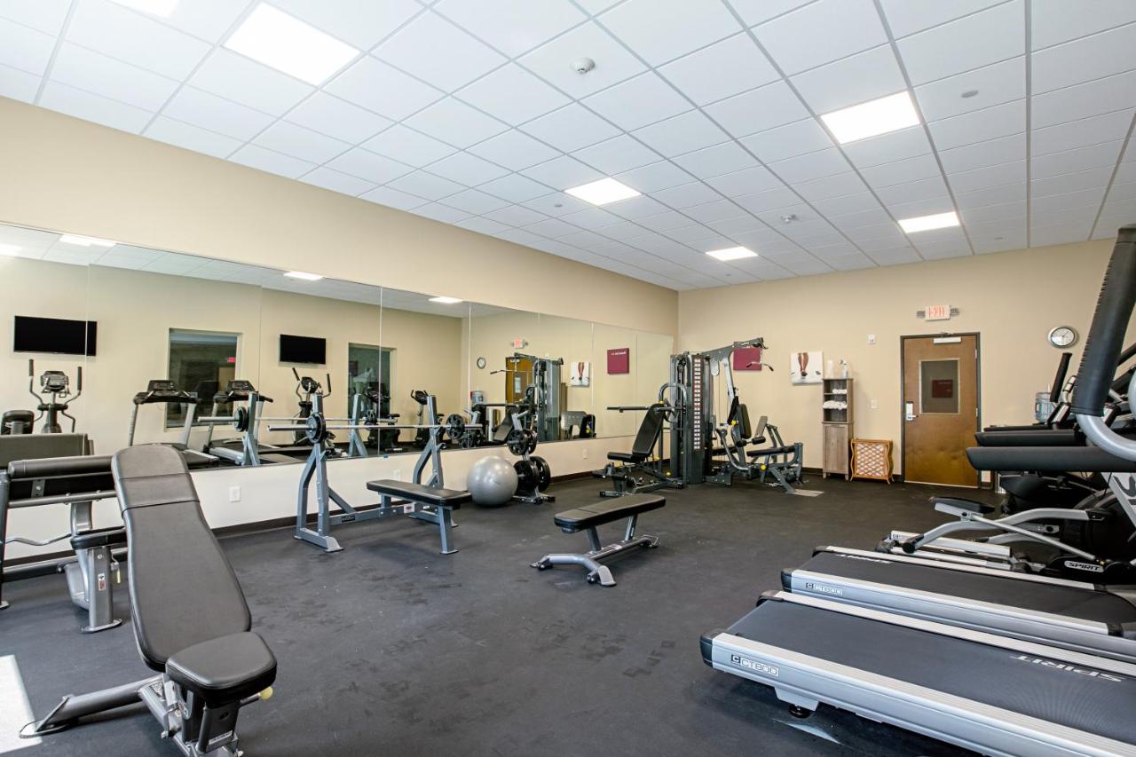 | Comfort Suites Fishkill near Interstate 84