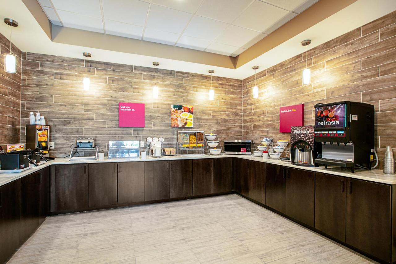 | Comfort Suites Fishkill near Interstate 84