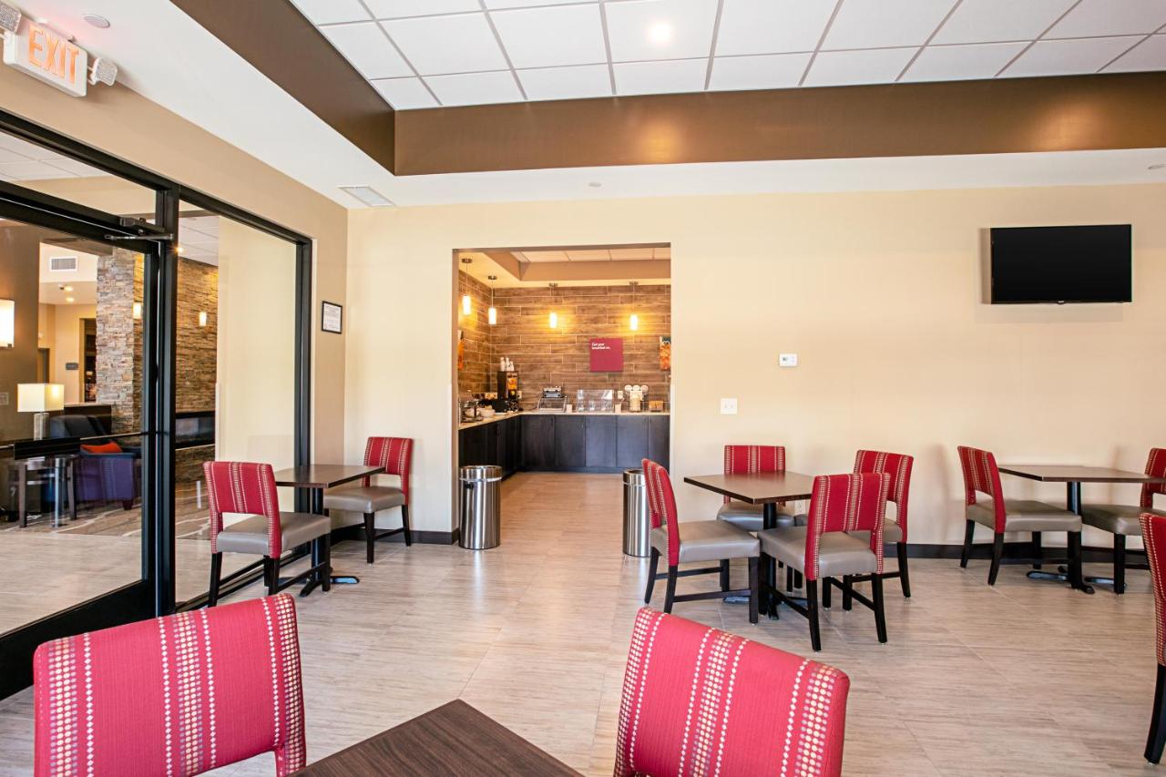 | Comfort Suites Fishkill near Interstate 84