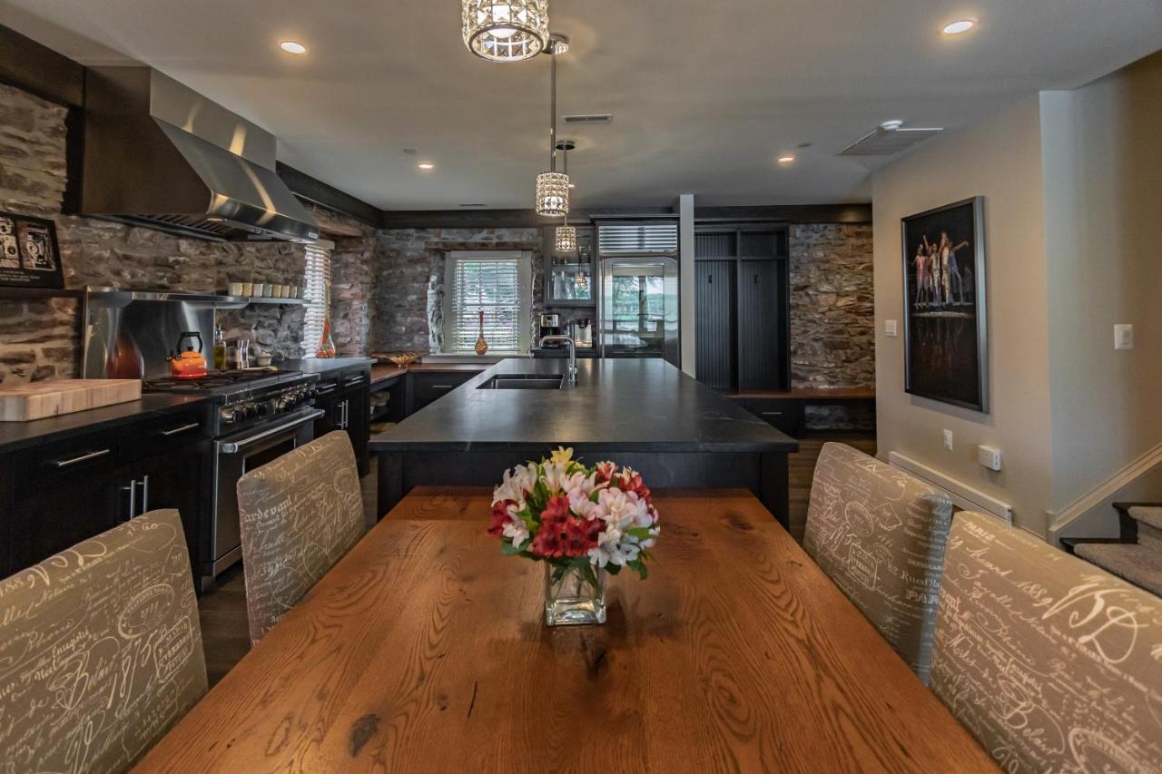 | Carriage House New Hope