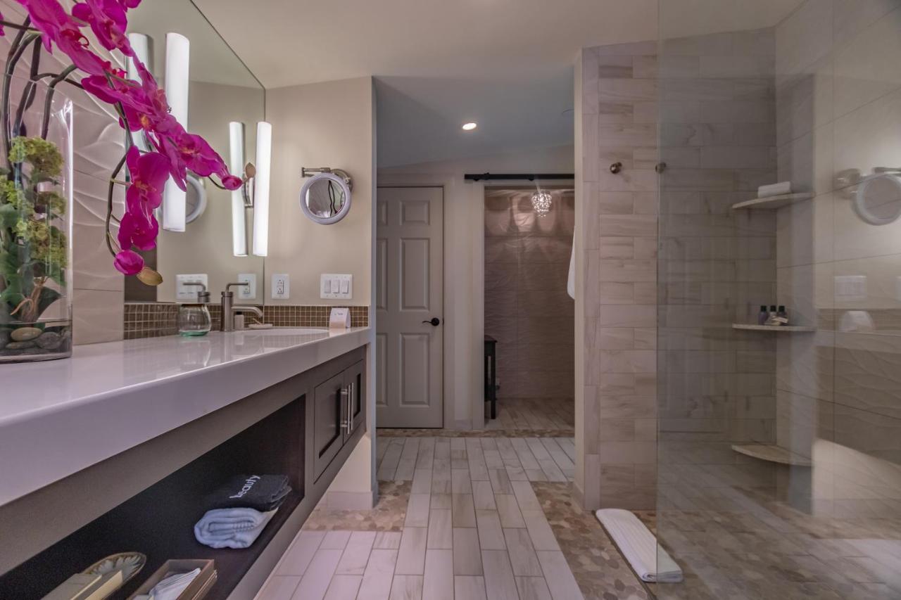 | Carriage House New Hope