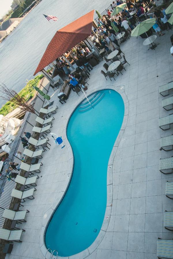 | The Inn At Harbor Shores