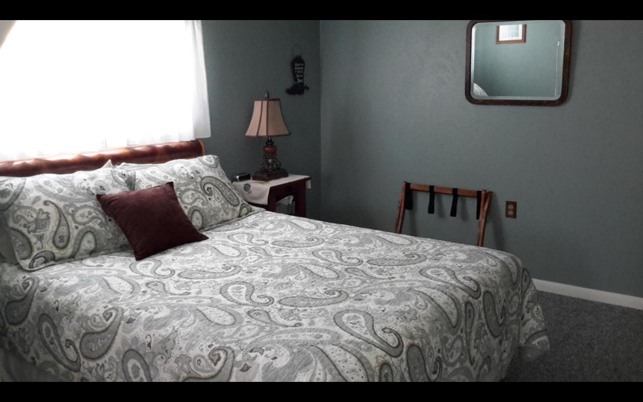 | Creek Side Bed and Breakfast