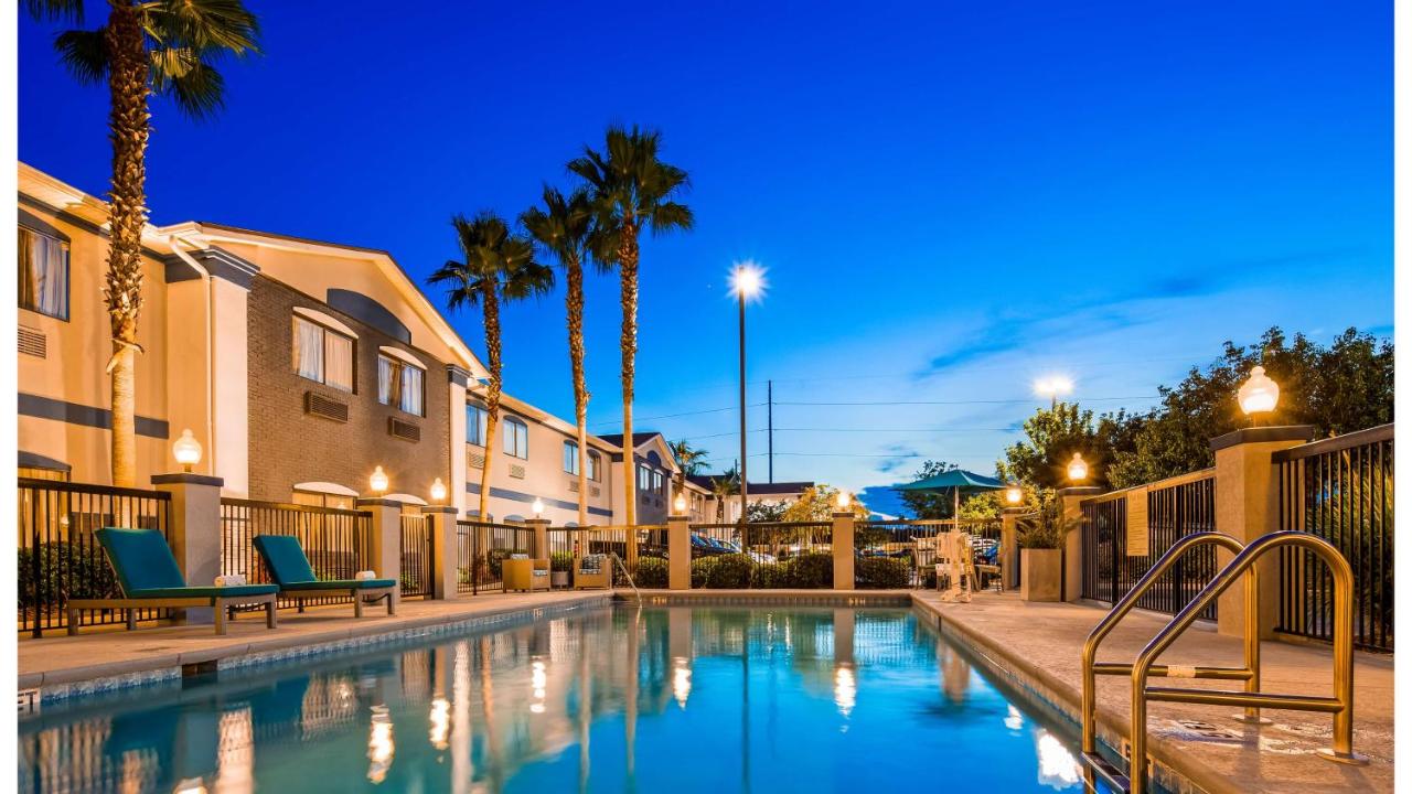 | Best Western Mayport Inn & Suites