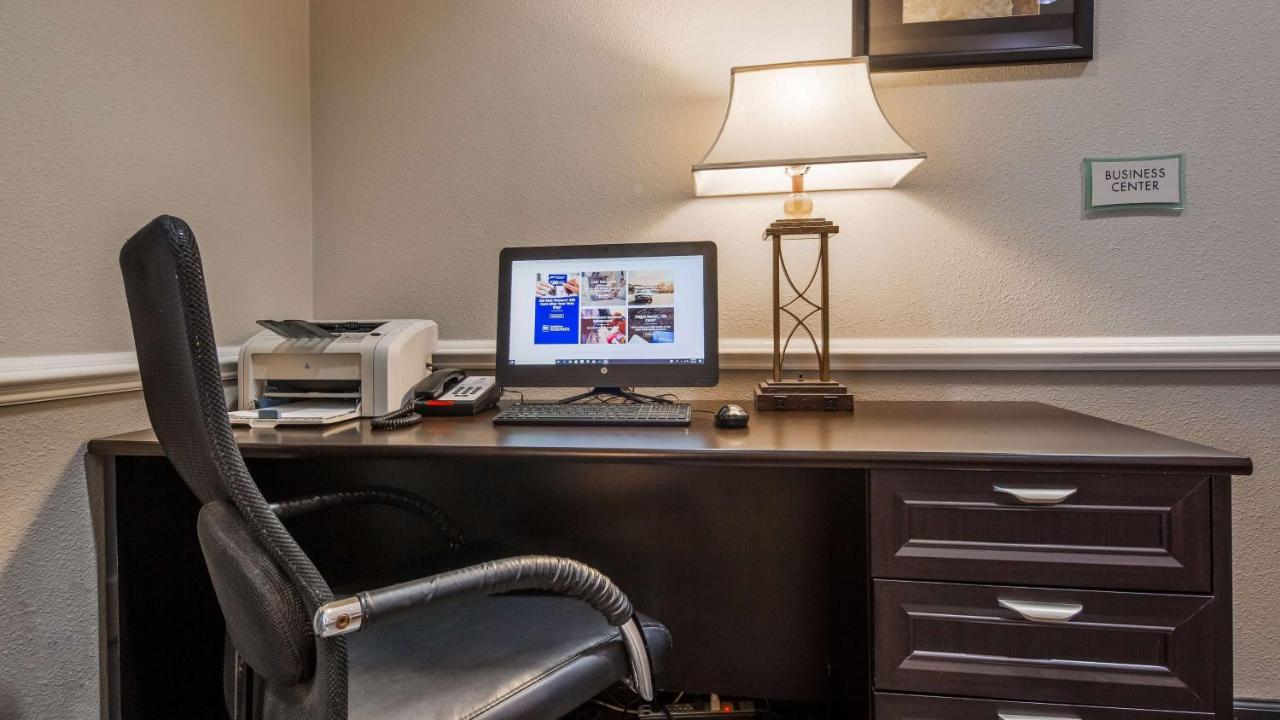 | Best Western Mayport Inn & Suites