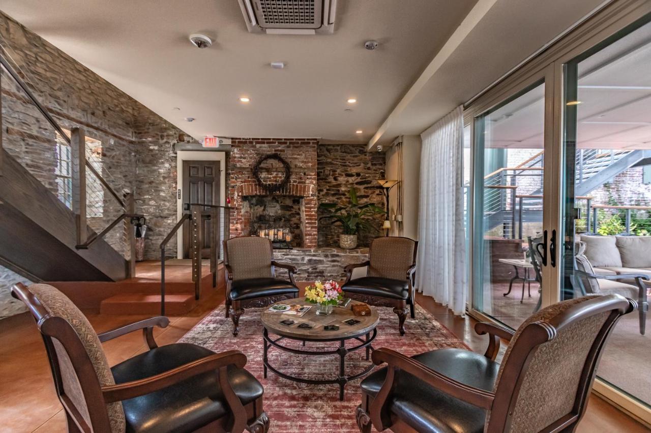 | Carriage House New Hope