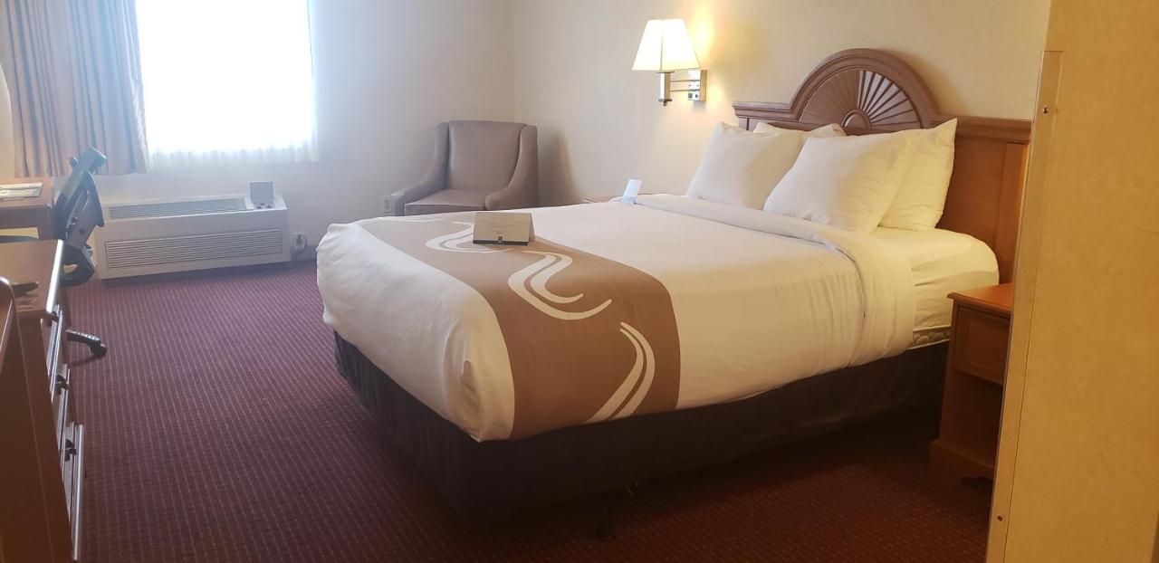 Queen Room - Non-Smoking at Quality Inn Louisville - Boulder