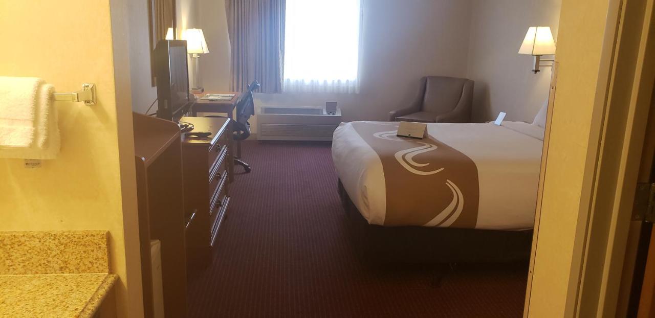 Queen Room - Non-Smoking at Quality Inn Louisville - Boulder
