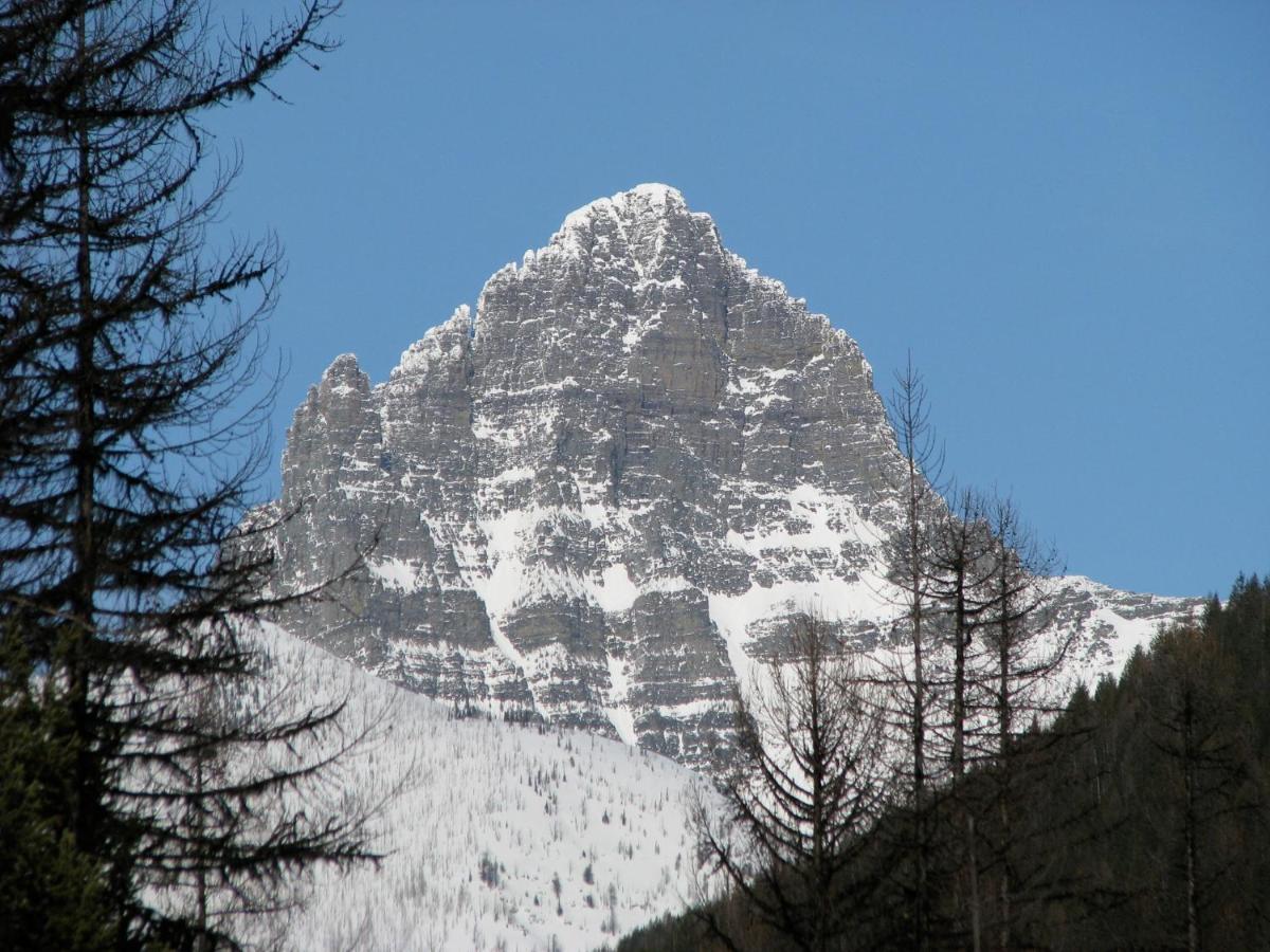 | Glacier Haven Inn