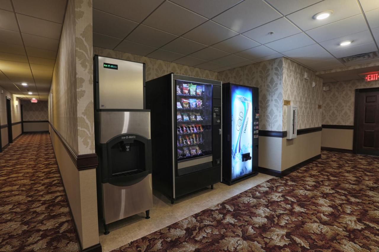 | Arrow Hotel