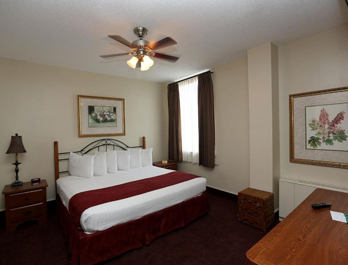 | Arrow Hotel