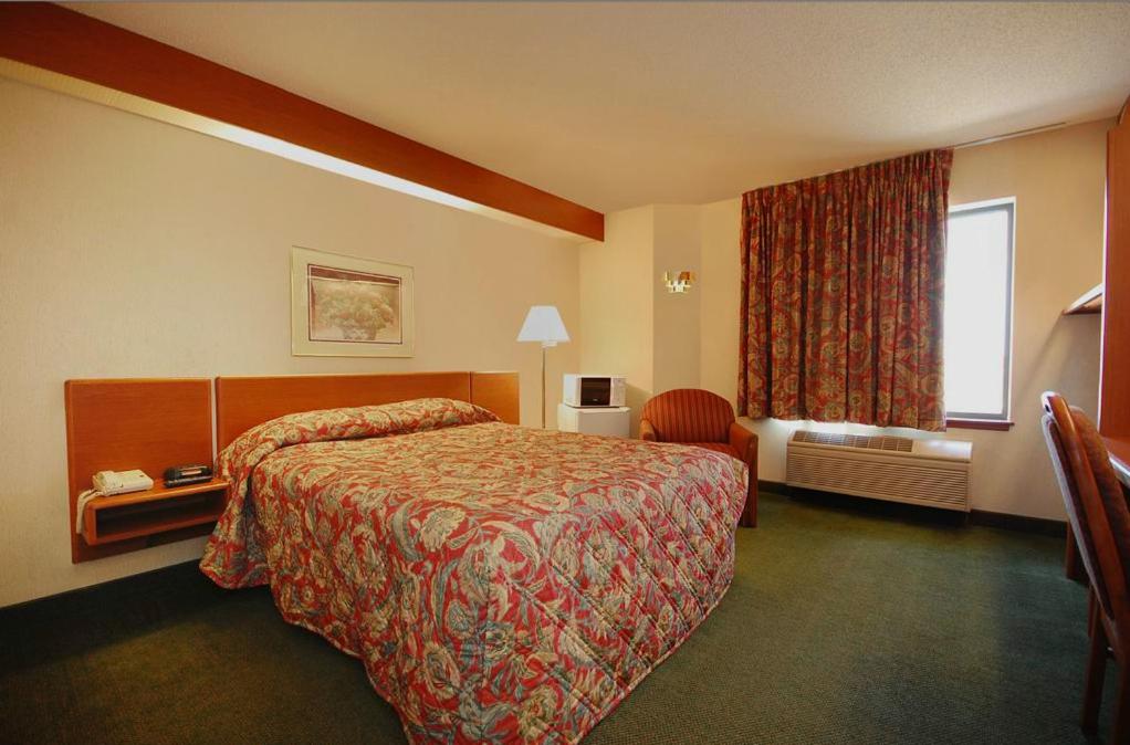 | Syracuse Inn and Suites