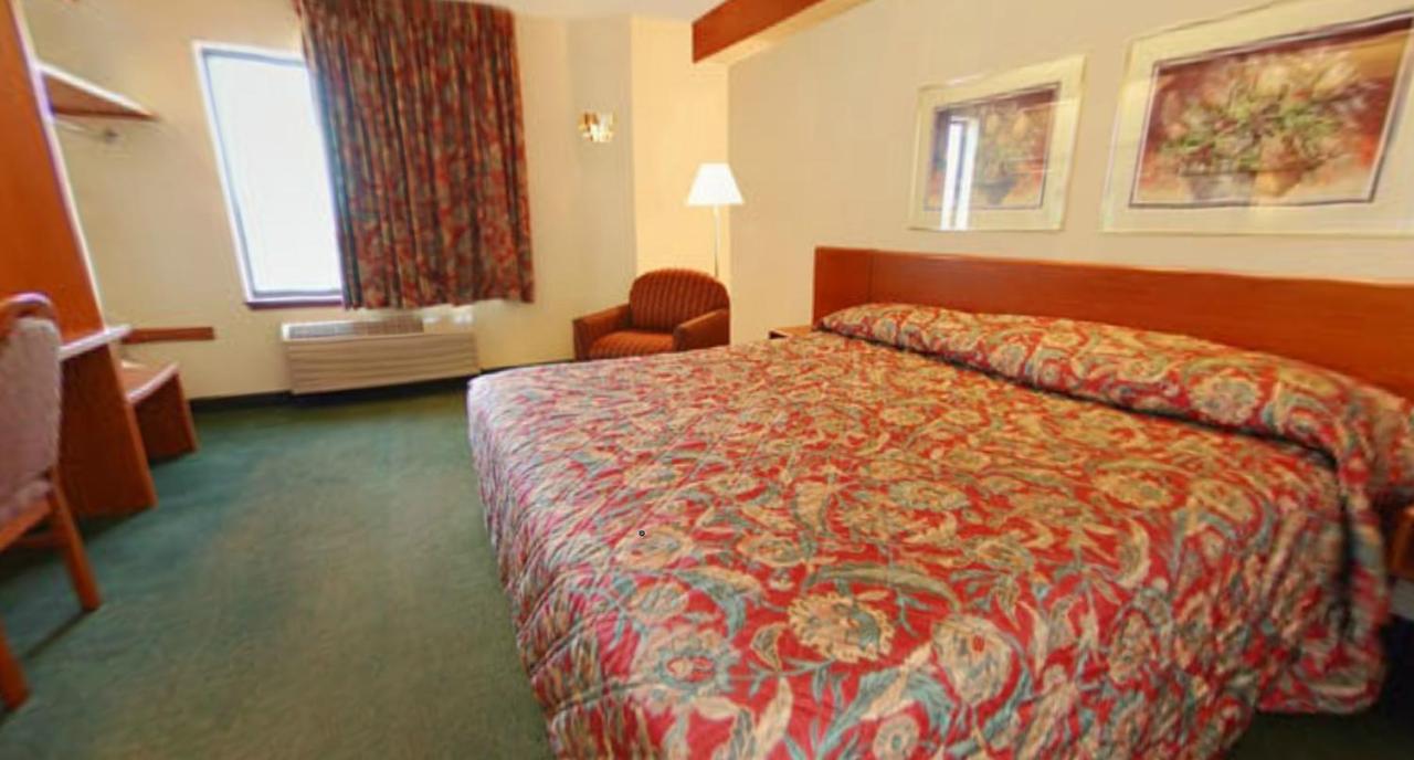 | Syracuse Inn and Suites