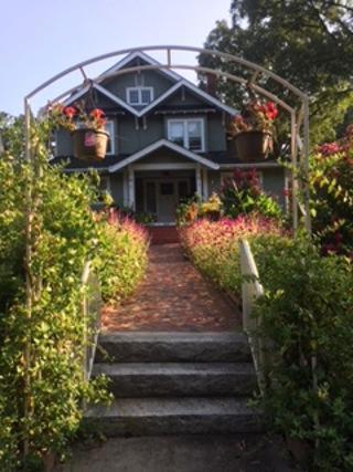| Greenwood Bed & Breakfast