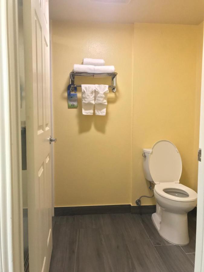 NQQ1 Queen Room with Two Queen Beds - Non-Smoking at Days Inn by Wyndham San Antonio Airport