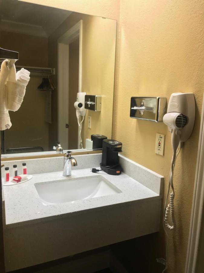 NQQ1 Queen Room with Two Queen Beds - Non-Smoking at Days Inn by Wyndham San Antonio Airport