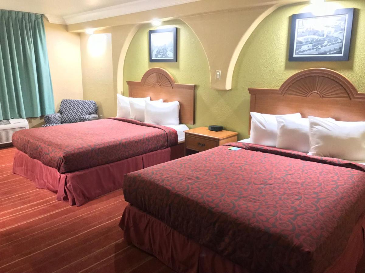 NQQ1 Queen Room with Two Queen Beds - Non-Smoking at Days Inn by Wyndham San Antonio Airport