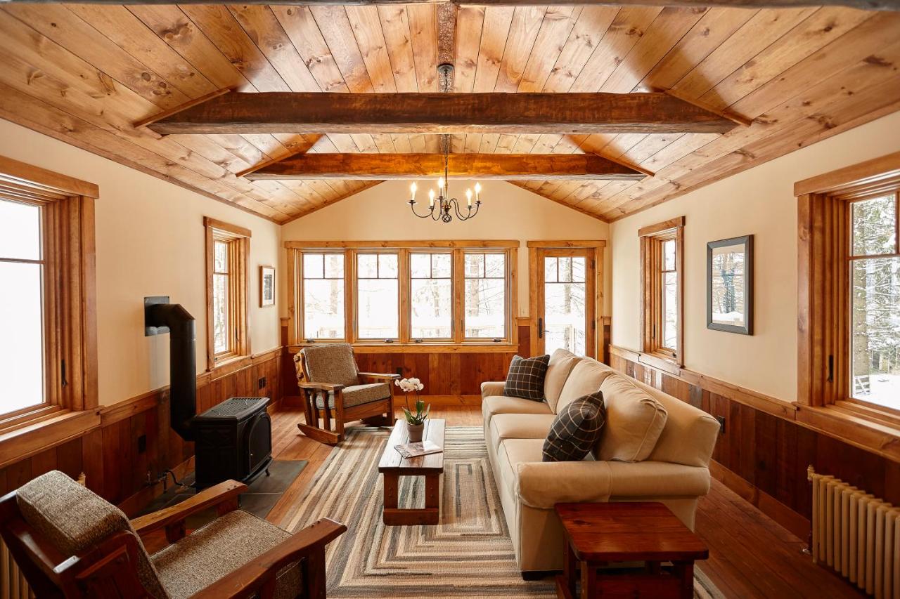 | Seesaw's Lodge