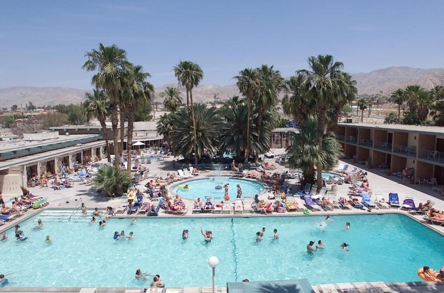  | Desert Hot Springs Spa Hotel