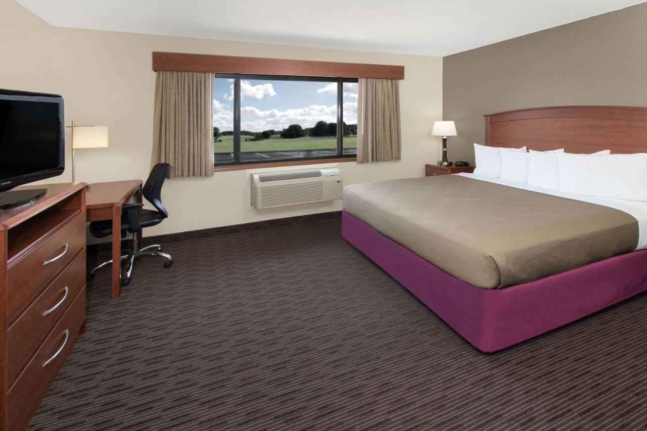  | AmericInn by Wyndham Grundy Center