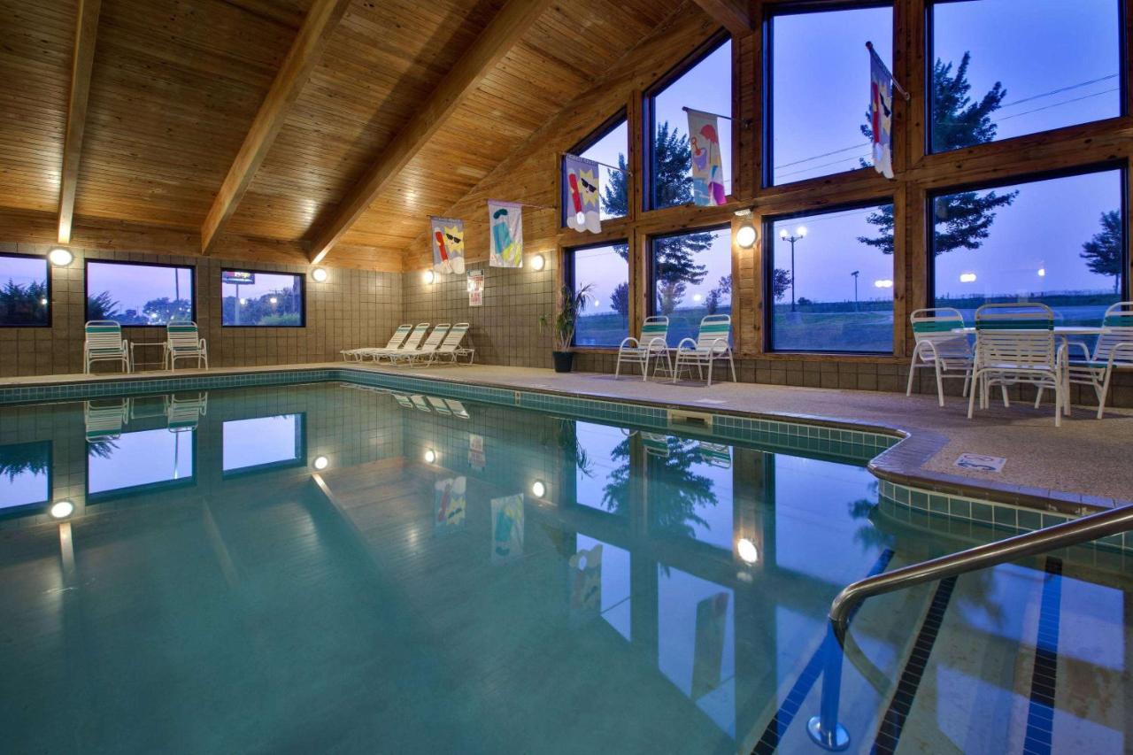  | AmericInn by Wyndham Grundy Center
