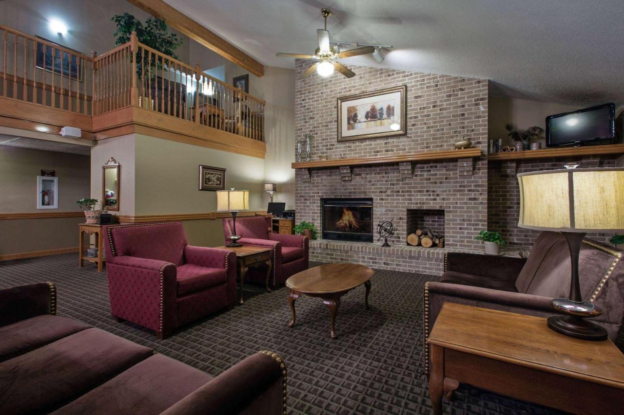  | AmericInn by Wyndham Grundy Center