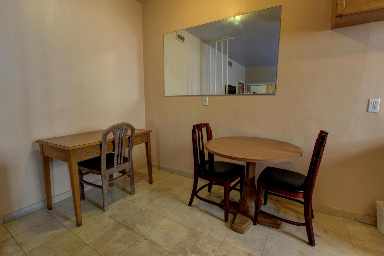 Double Suite at Geneva Hotel