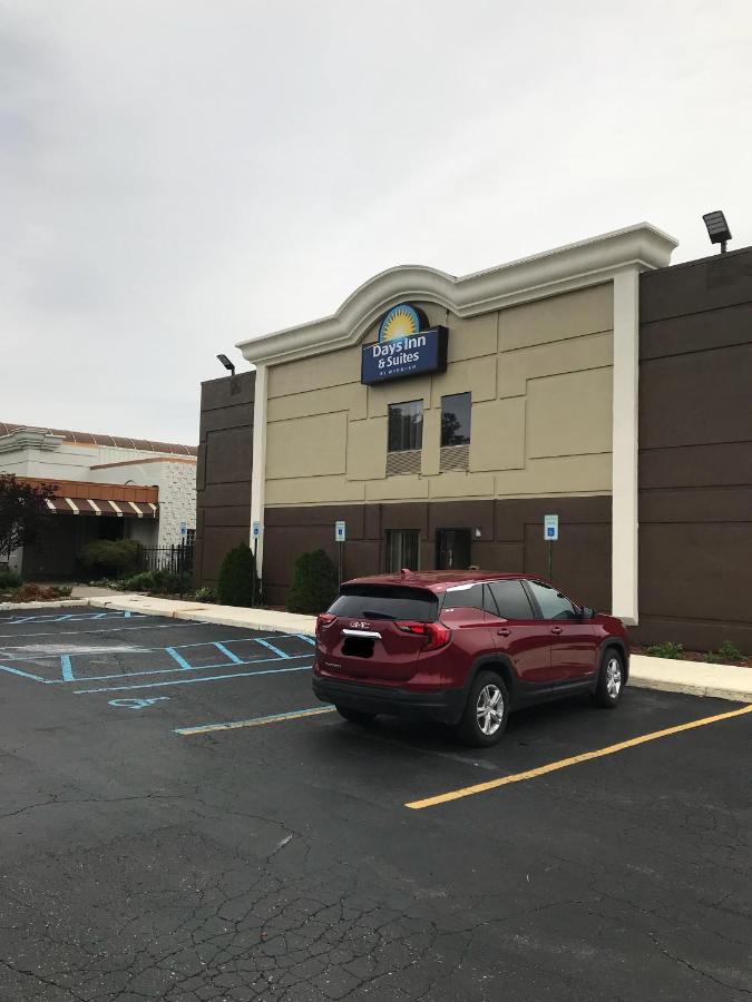  | Days Inn & Suites by Wyndham Rochester Hills MI