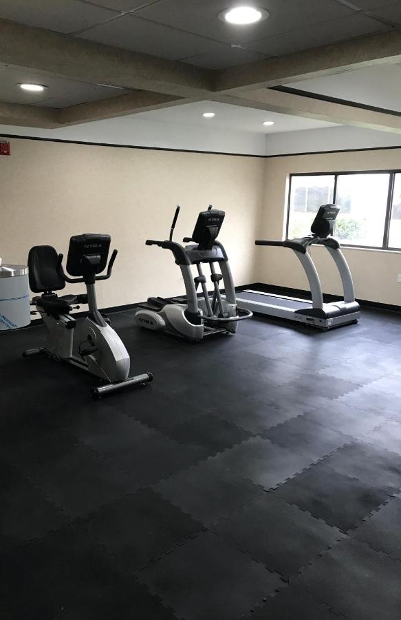  | Days Inn & Suites by Wyndham Rochester Hills MI