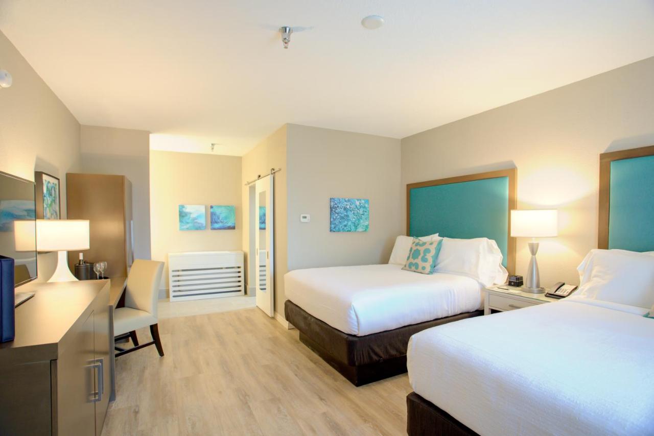 | Beachview Club Hotel
