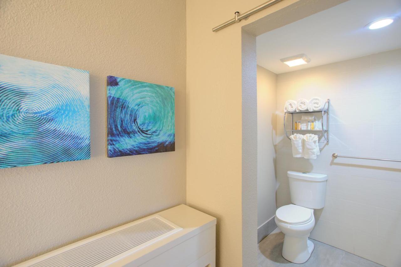 | Beachview Club Hotel