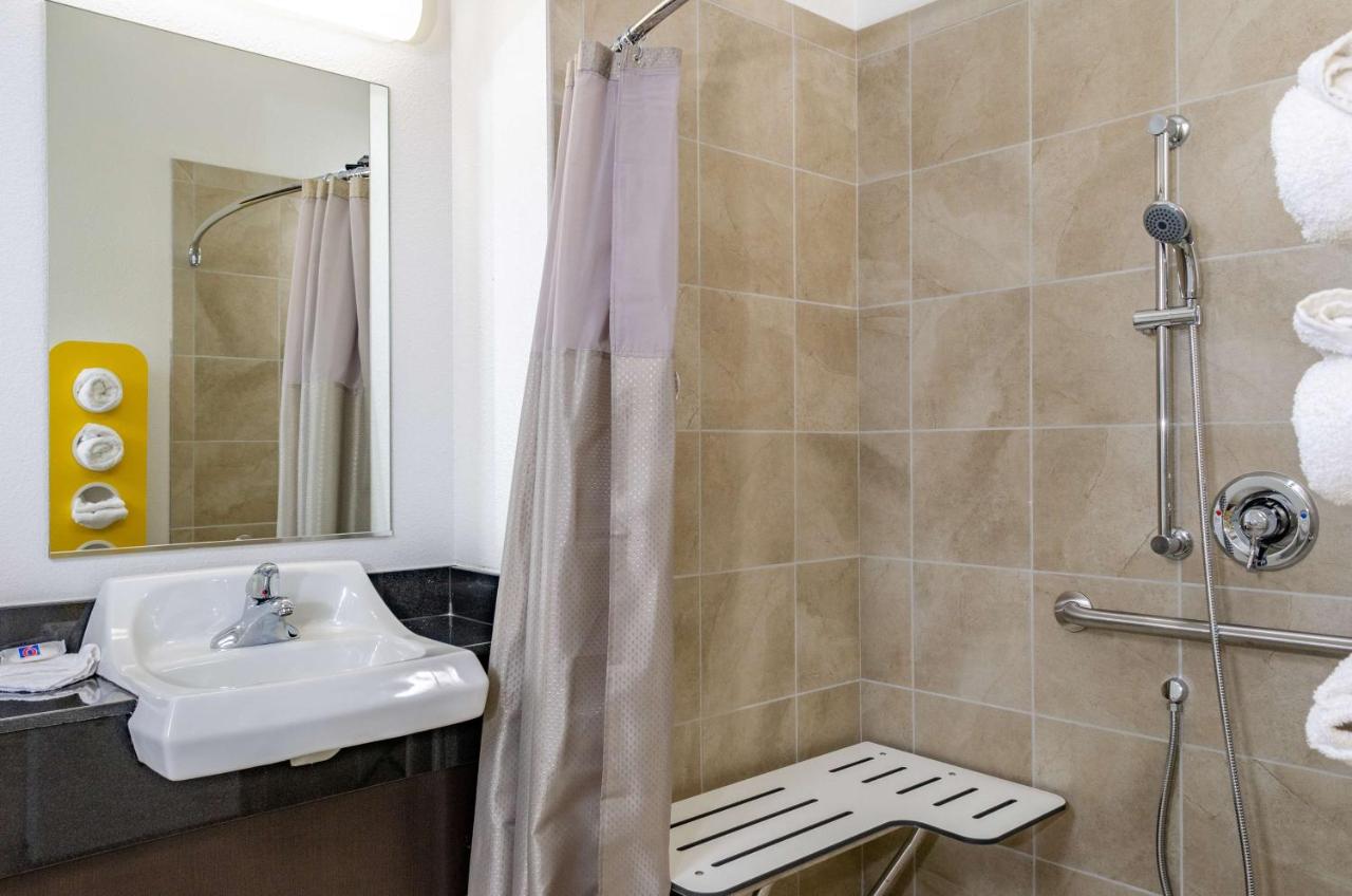| Motel 6-Livingston, CA - Merced County