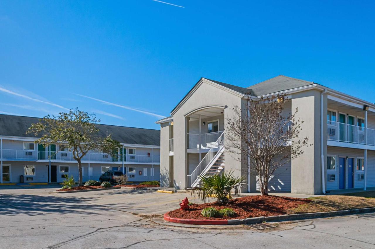 | Motel 6-Bay Saint Louis, MS
