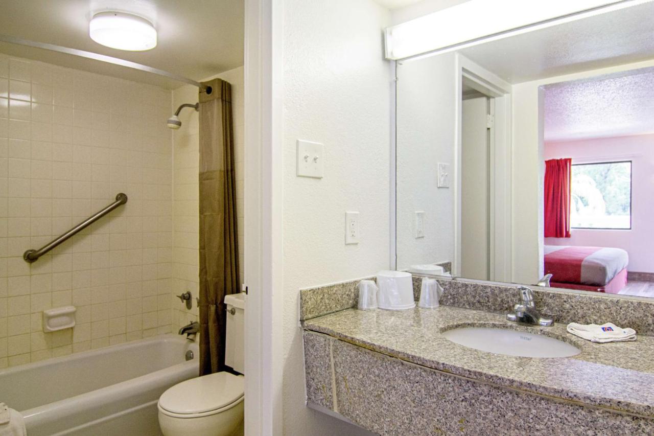 | Motel 6-Starke, FL