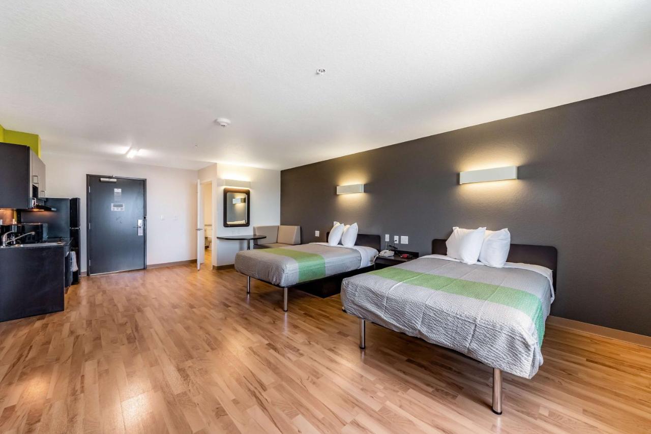 Deluxe Quadruple Room - Non-Smoking at Studio 6 San Marcos, TX