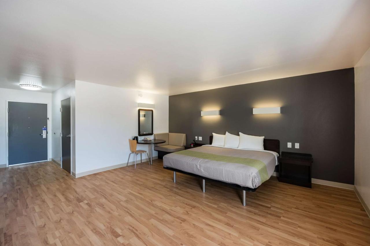 | Studio 6-Mccarran, NV - Sparks - Tahoe - Reno Industrial Center