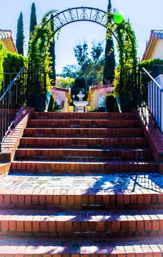 | Los Gatos Garden Inn Hotel