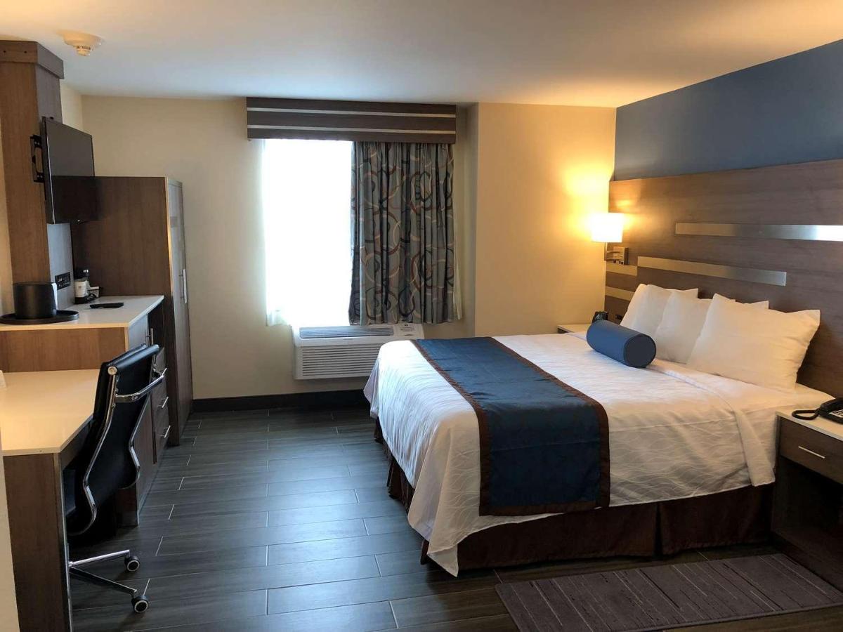 | Best Western Plus Stadium Inn