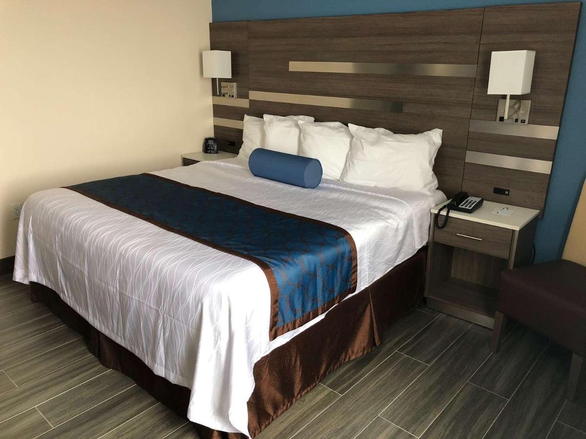 | Best Western Plus Stadium Inn